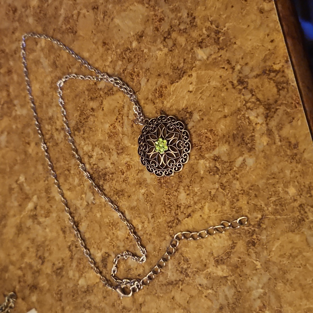 Medallion necklace